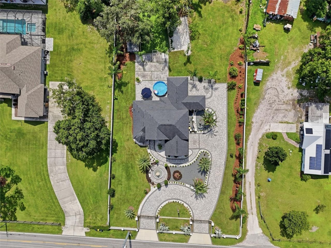 416 W Socrum Loop Road, Lakeland, FL 33809 Photo