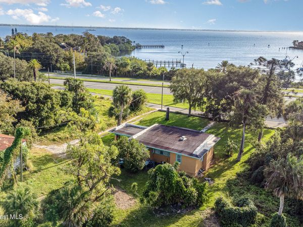 1632 Water Drive NE , Palm Bay, FL 32905