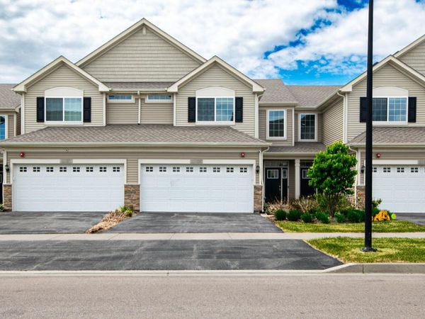 2049 S Stuttle Rd Road , Batavia, IL 60510