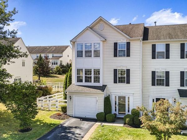 37 BAYBERRY LANE, POTTSTOWN, PA 19465