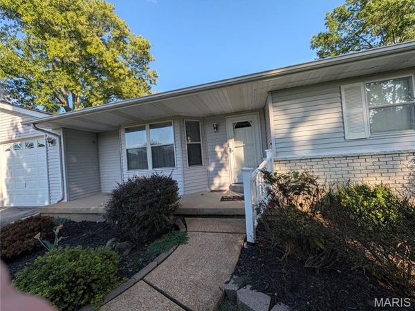 6460 Craig Drive, Cedar Hill, MO 63016