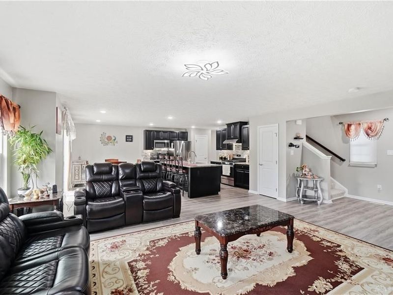 1015 Colonial Way, Huber Heights, OH 45424 Photo 12