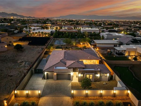 7942 W Torino Avenue, Las Vegas, NV 89113