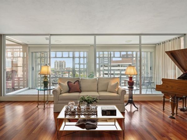 3525 Turtle Creek Boulevard, Unit 12E, Dallas, TX 75219