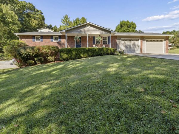 413 Greenbrook Circle, Unicoi, TN 37692