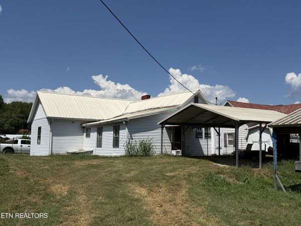 329 Willow Lane, Rocky Top, TN 37769