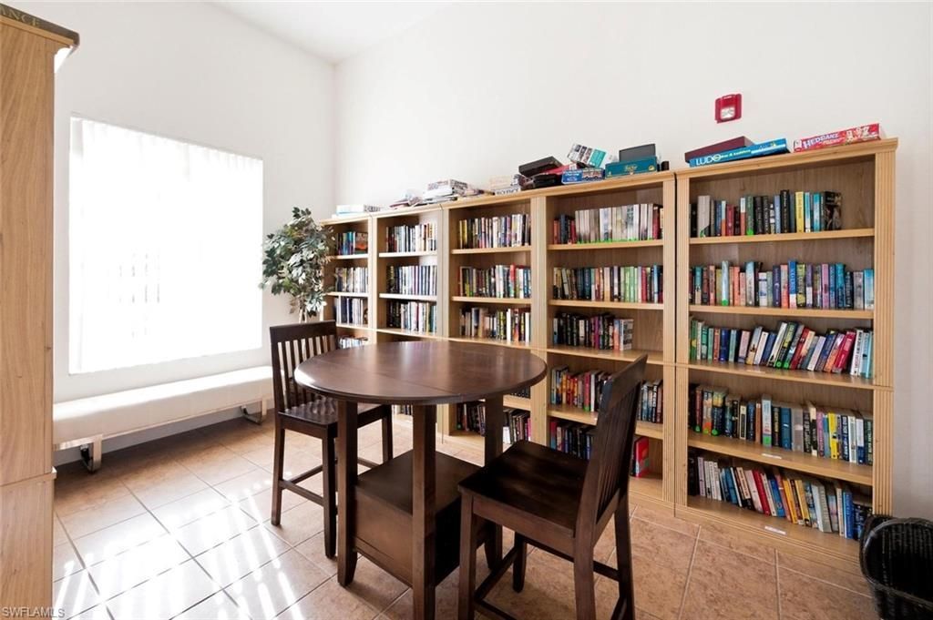8271 Key Royal Cir , Unit 931, Naples, FL 34119 Photo