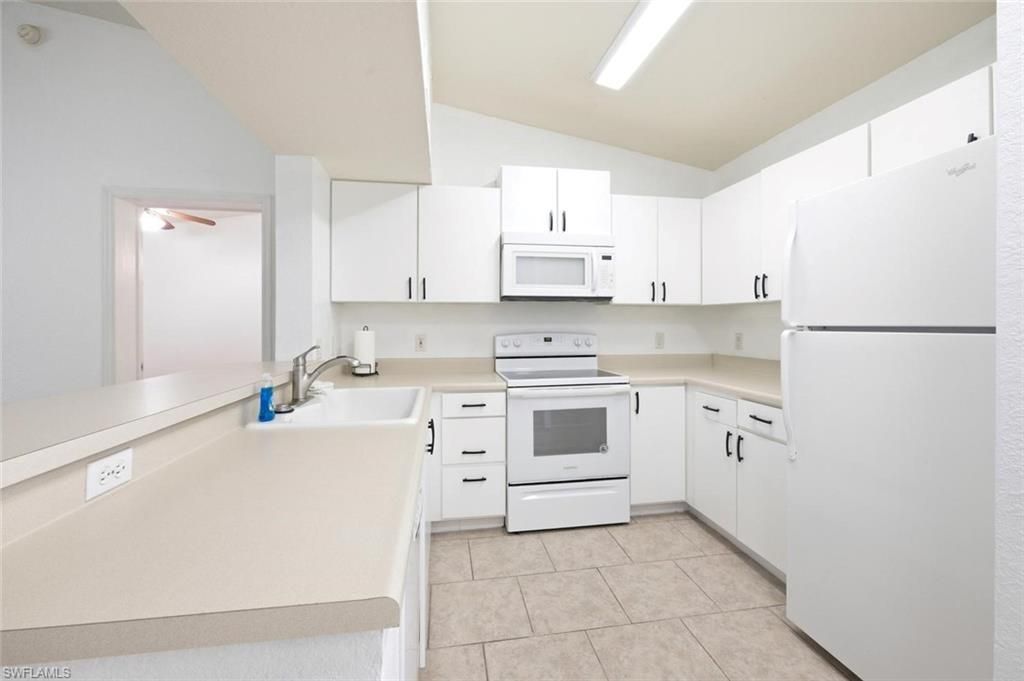 8271 Key Royal Cir , Unit 931, Naples, FL 34119 Photo
