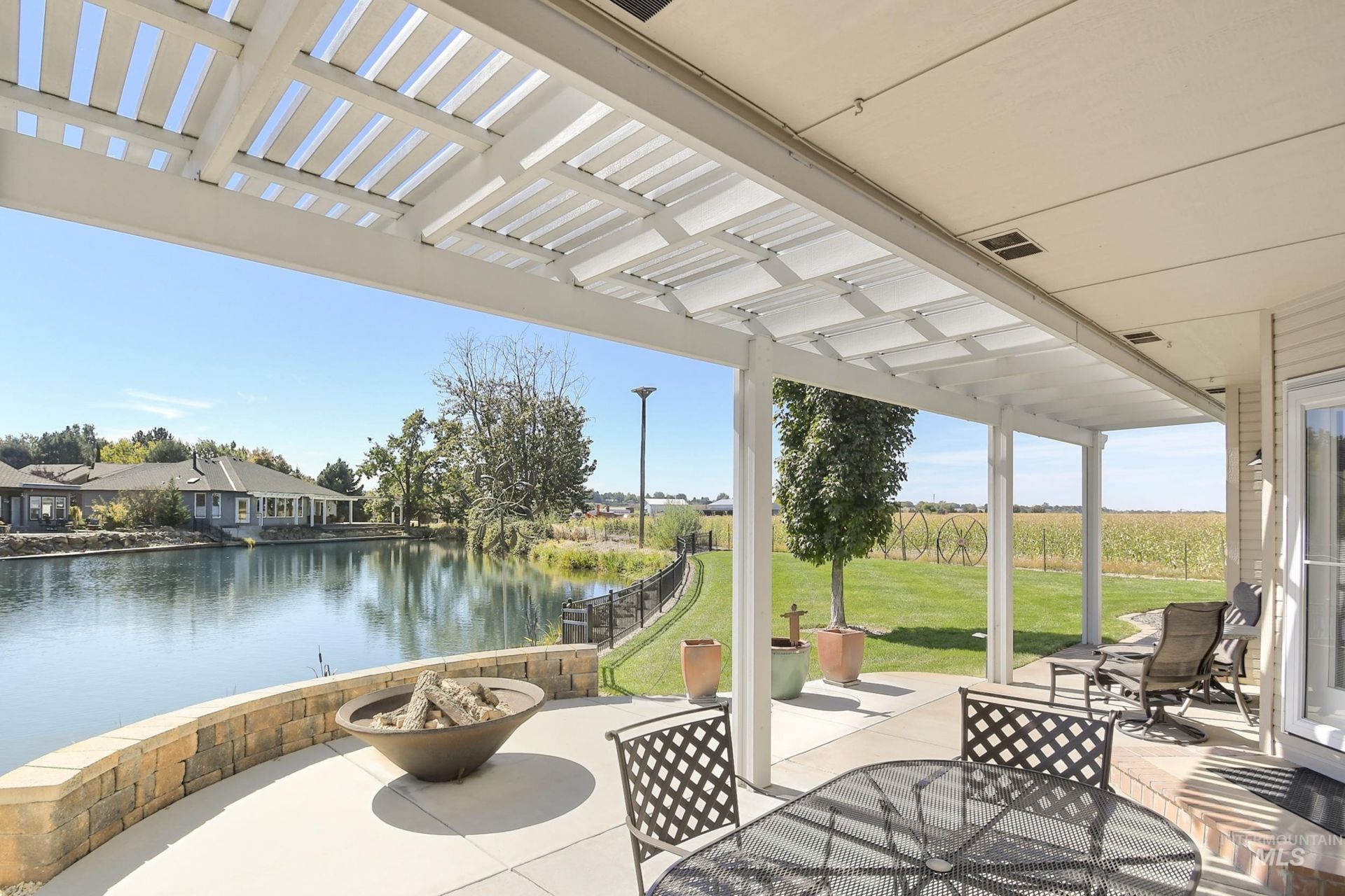 9001 Duck Lake Dr, Garden City, ID 83714 Main Photo