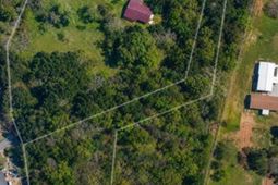 2458 Chapin Road  photo 4