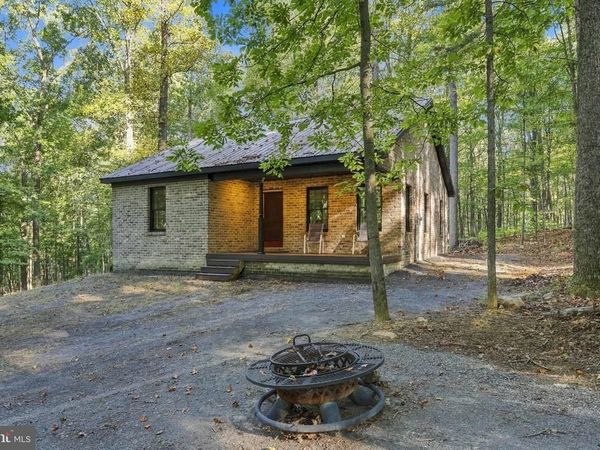 389 ROCKVIEW LANE, GREAT CACAPON, WV 25422
