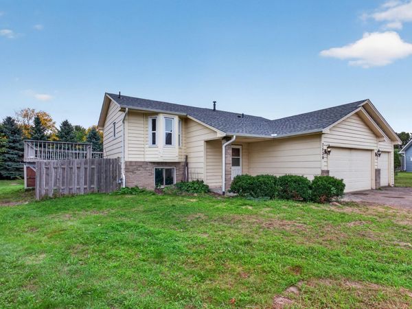 7536 165th Street W, Lakeville, MN 55044