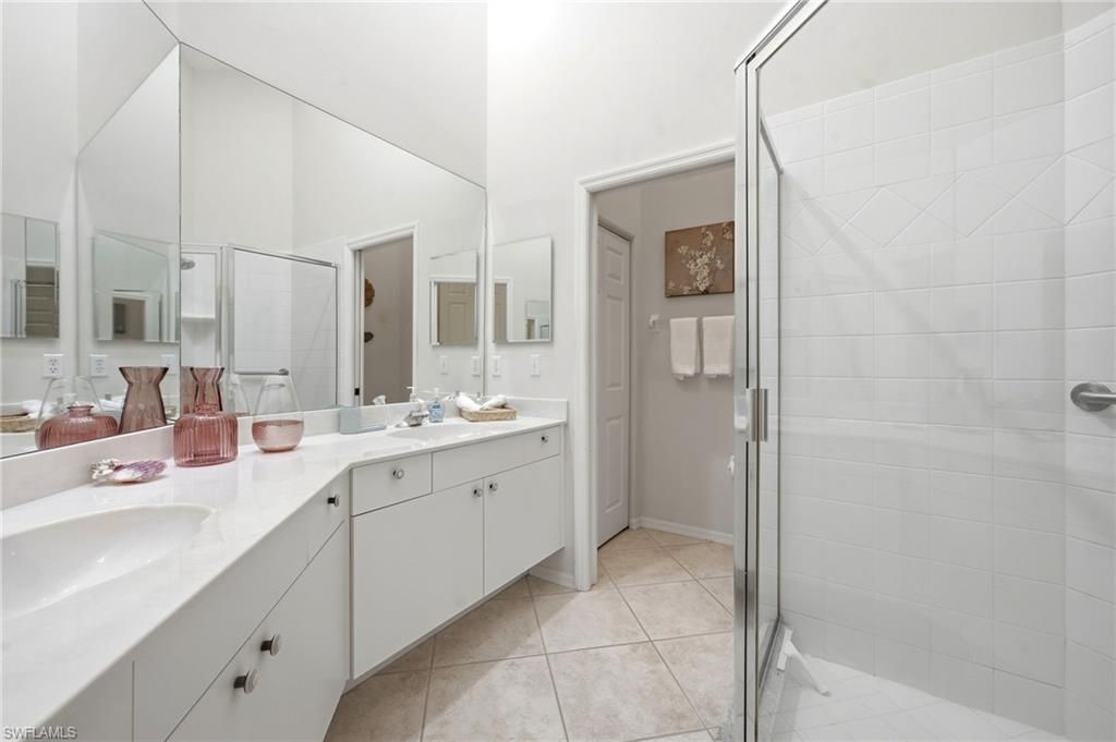1240 Sarah Jean Cir, Unit 205, Naples, FL 34110 Photo