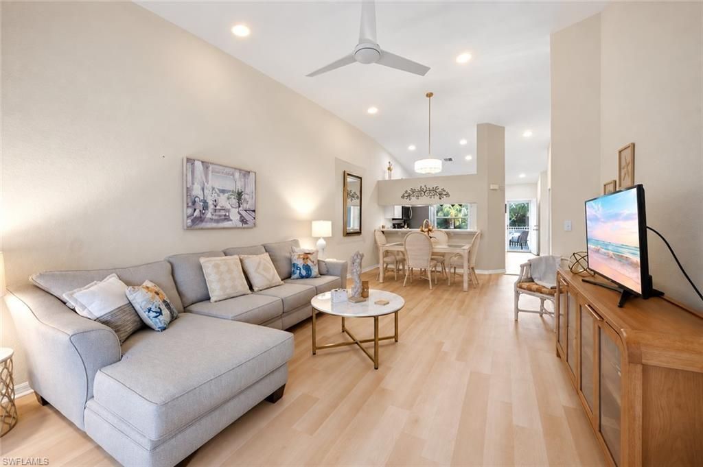 1240 Sarah Jean Cir, Unit 205, Naples, FL 34110 Photo