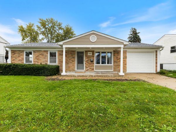 345 Hickory Avenue , Romeoville, IL 60446