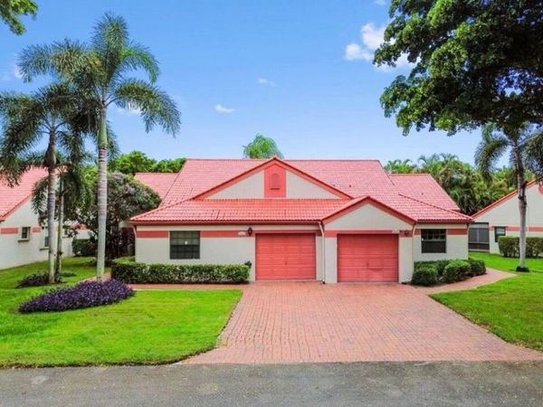 7829 Lexington Club Boulevard, Unit A, Delray Beach, FL 33446