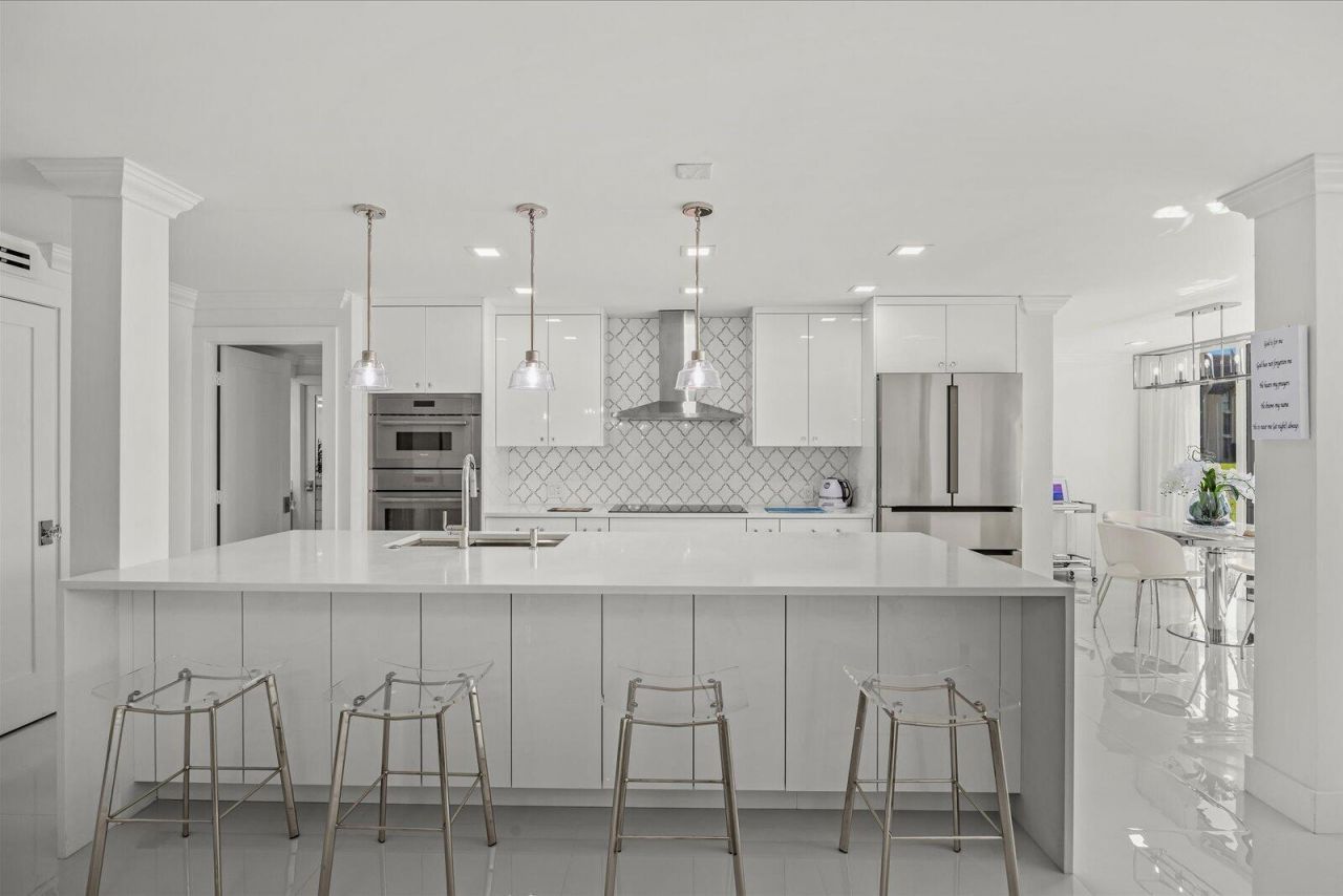5390 Woodland Lakes Drive, Unit 105, Palm Beach Gardens, FL 33418 Photo