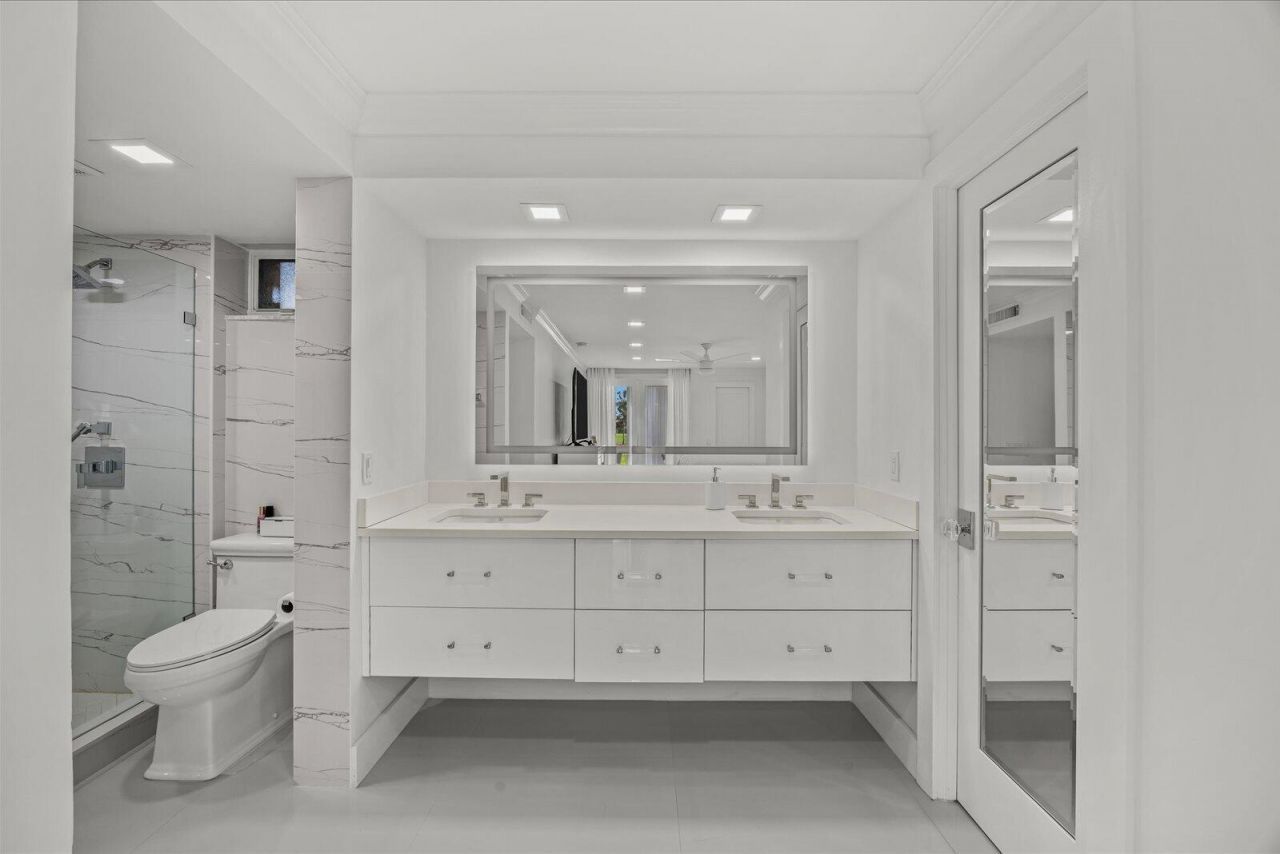 5390 Woodland Lakes Drive, Unit 105, Palm Beach Gardens, FL 33418 Photo
