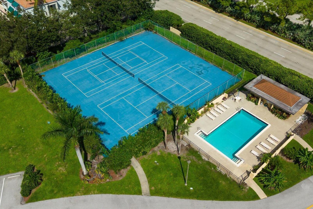 5390 Woodland Lakes Drive, Unit 105, Palm Beach Gardens, FL 33418 Photo