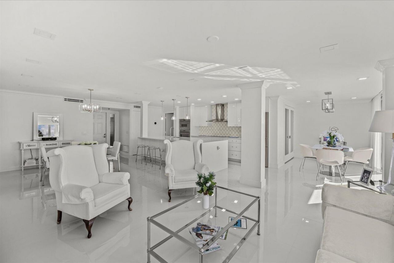 5390 Woodland Lakes Drive, Unit 105, Palm Beach Gardens, FL 33418 Photo