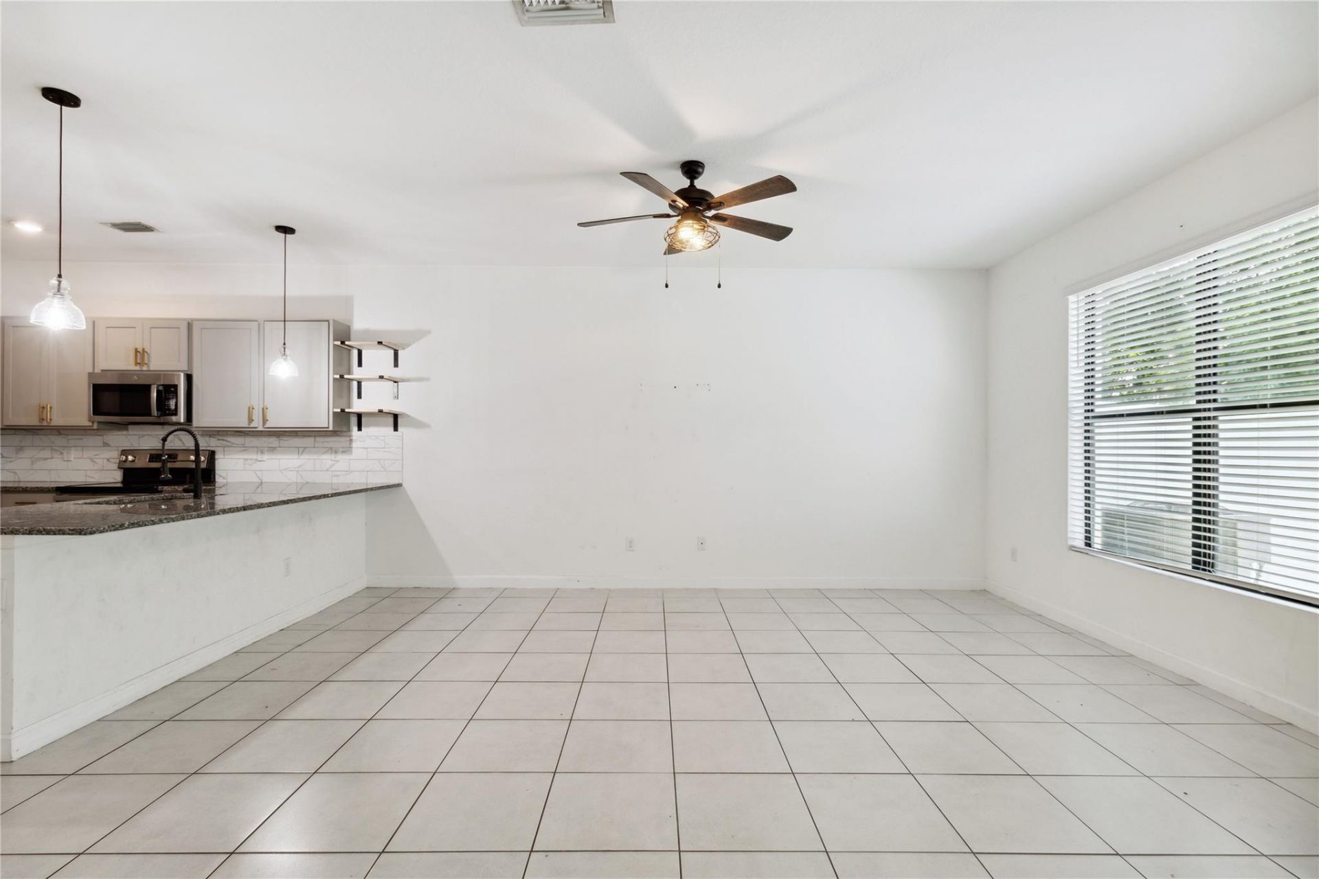 1002 Sweet Briar Lane, Riviera Beach, FL 33410 Photo