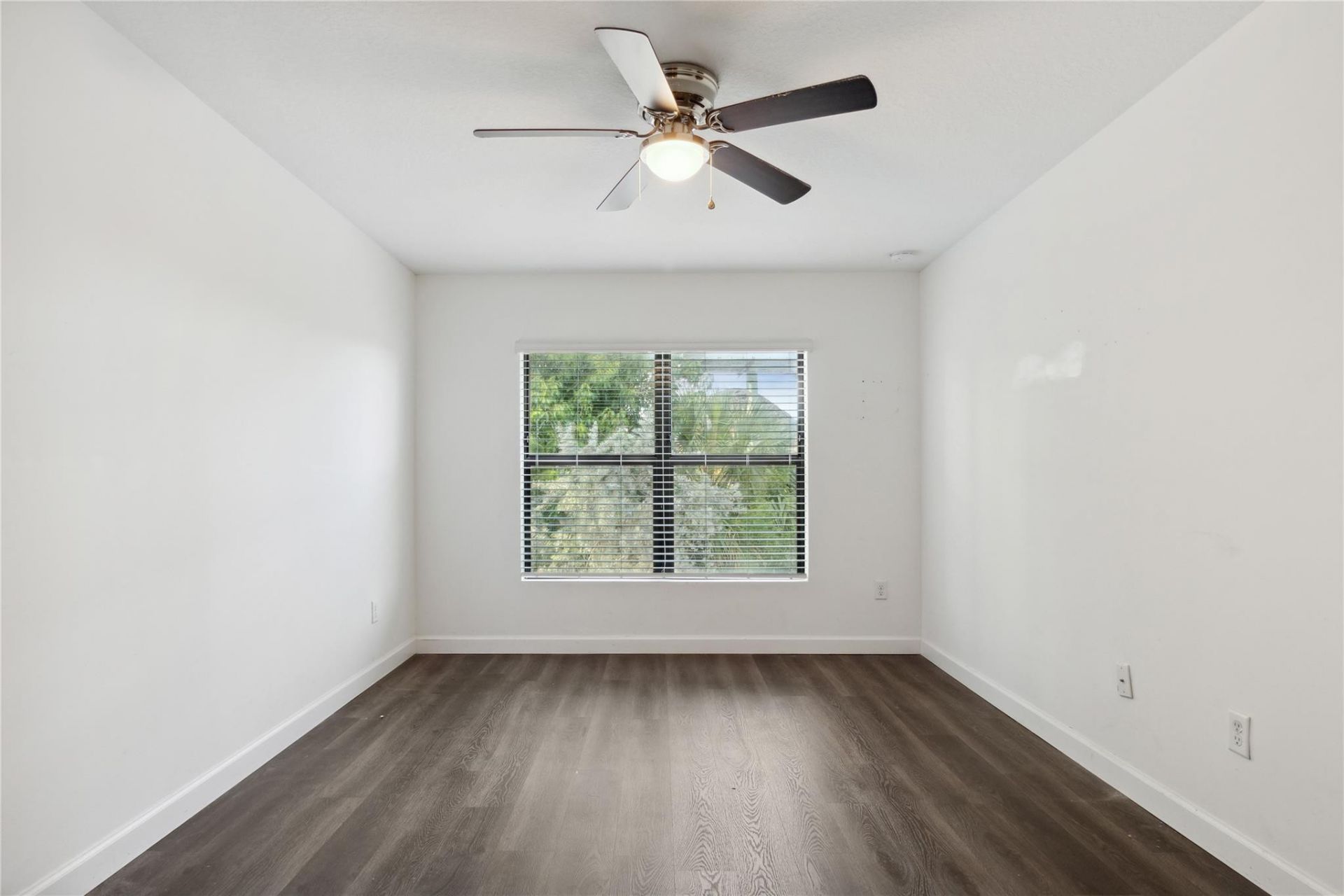 1002 Sweet Briar Lane, Riviera Beach, FL 33410 Photo