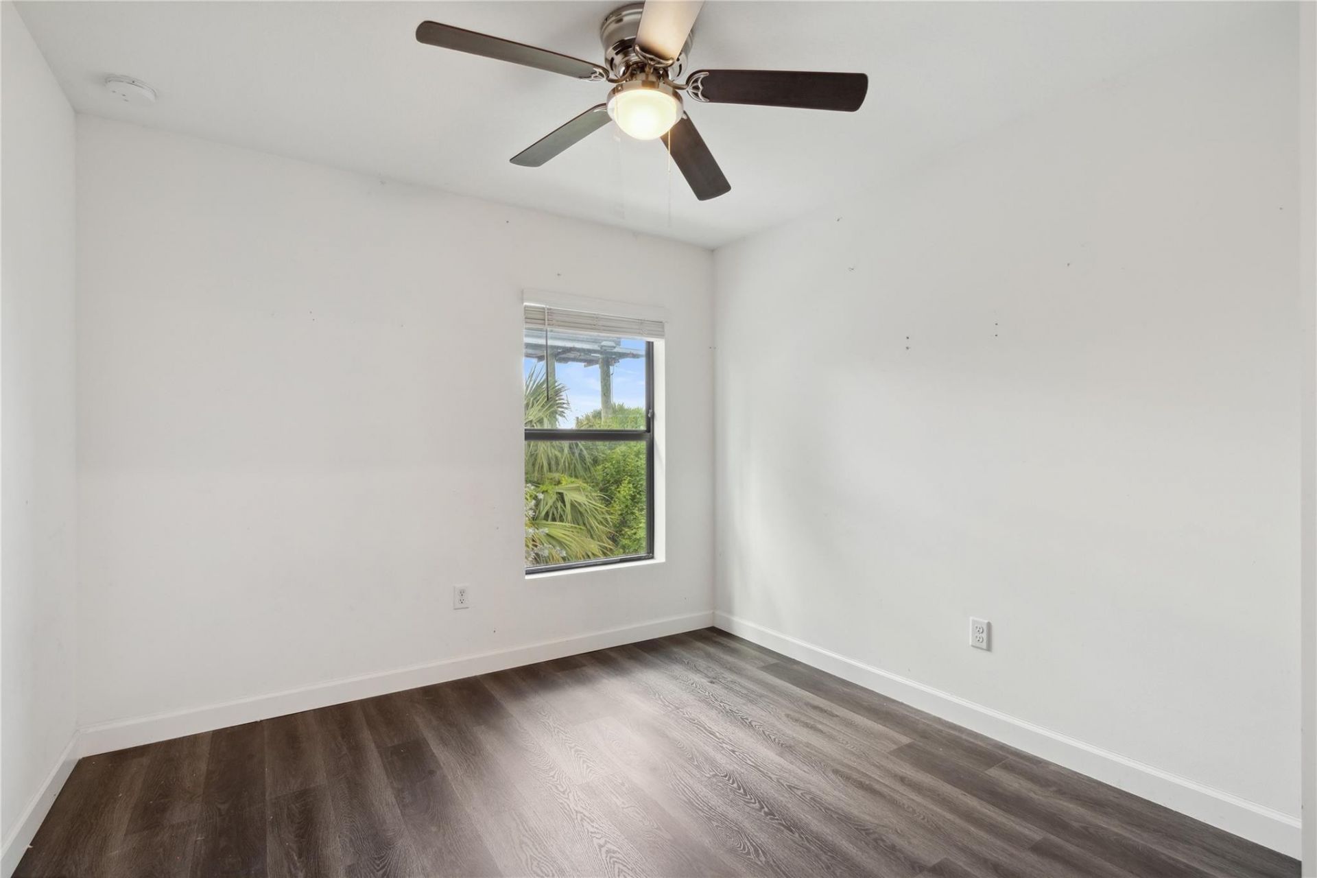 1002 Sweet Briar Lane, Riviera Beach, FL 33410 Photo