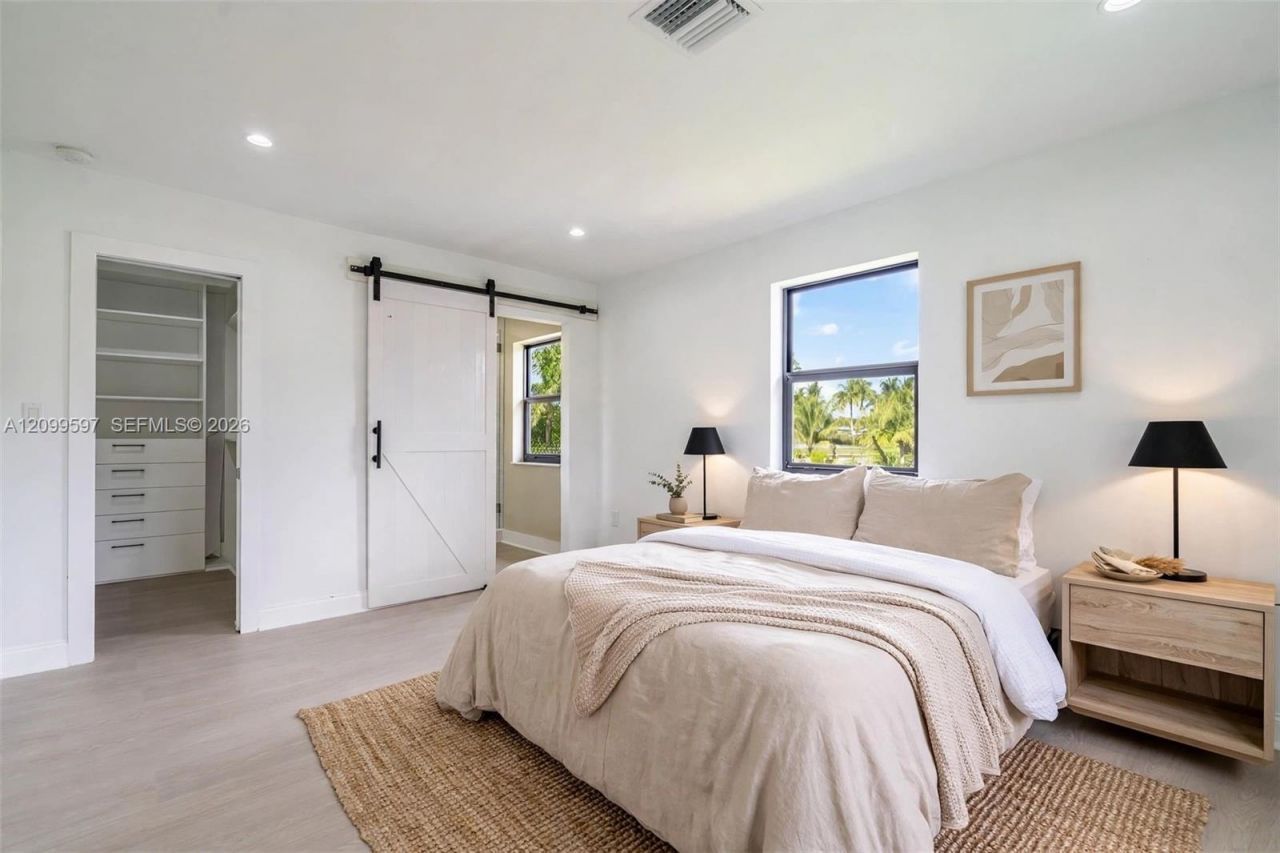 10 NW 100th St , Miami Shores, FL 33150 Photo
