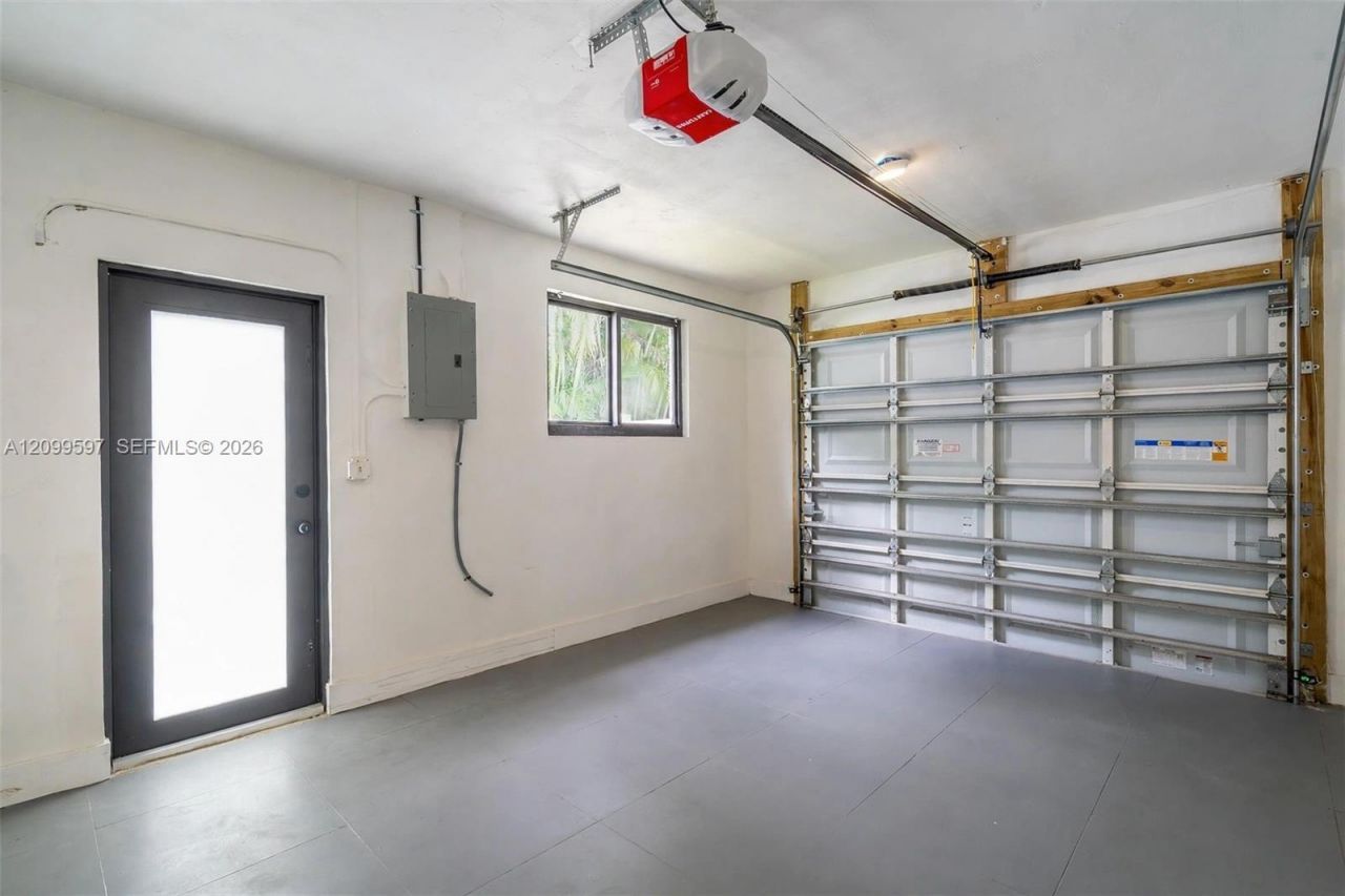 10 NW 100th St , Miami Shores, FL 33150 Photo