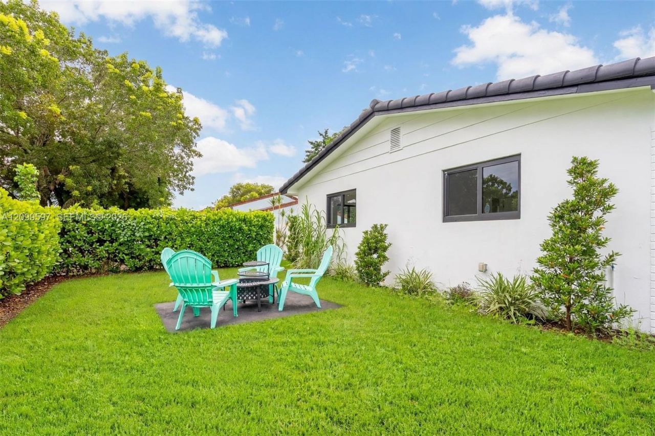 10 NW 100th St , Miami Shores, FL 33150 Photo