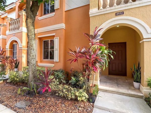 8932 SW 18th St , Miramar, FL 33025