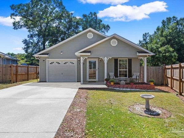 7057 Weatherwood Dr, Pensacola, FL 32506
