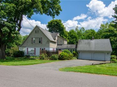 293 Delaware Street, Walton, NY 13856