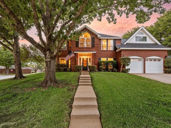 510 Anthony Drive , Euless, TX 76039