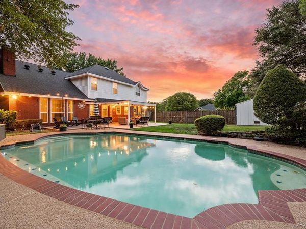 510 Anthony Drive, Euless, TX 76039