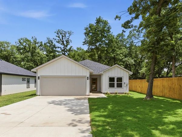 14583 Cherokee Lane, Log Cabin, TX 75148