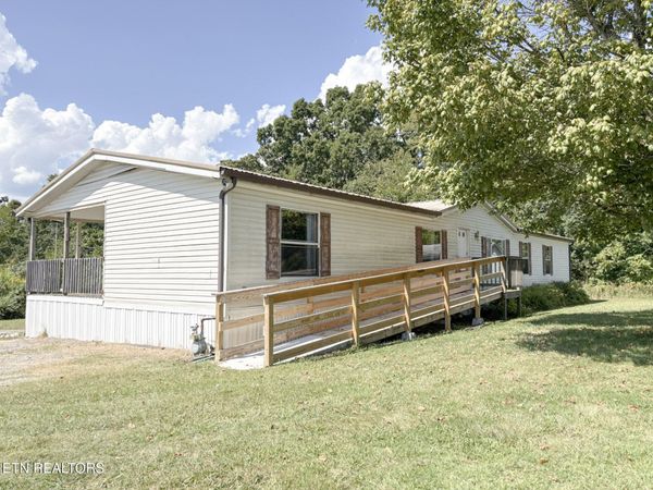 12853 Highway 127 N , Crossville, TN 38571