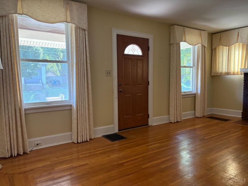 3927 Delmar Avenue, Cheviot, OH 45211 Photo 3