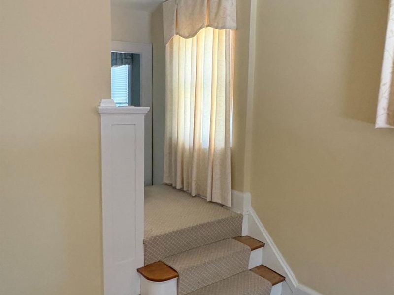 3927 Delmar Avenue, Cheviot, OH 45211 Photo 6