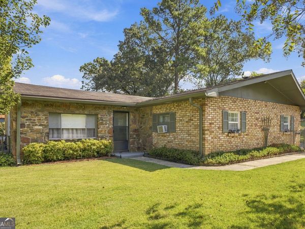 19 Watts Way SW, Rome, GA 30165