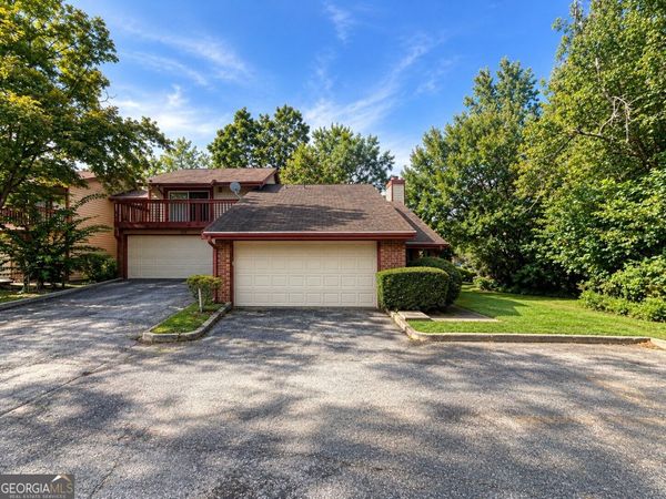 1086 Village Road, Stone Mountain, GA 30088