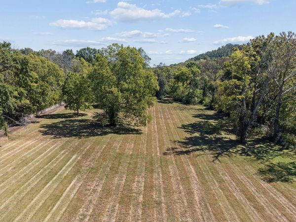 5826 Hillsboro Pike , Nashville, TN 37215