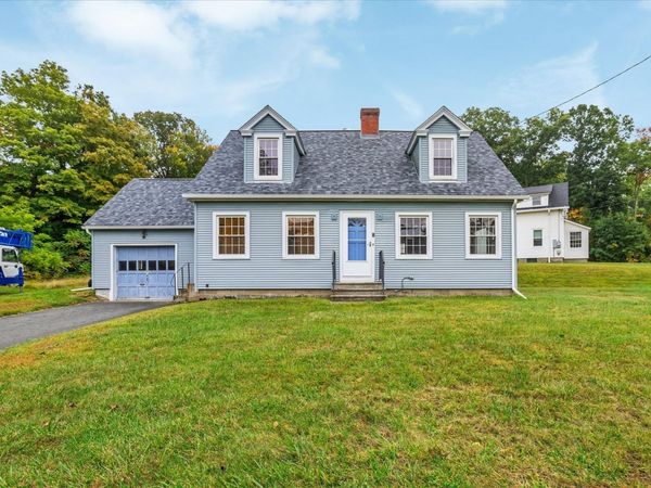 1 Pleasant St, Erving, MA 01344