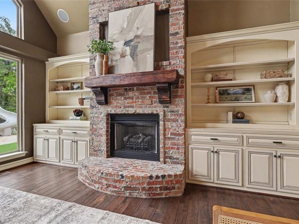 216 N Oaks Road, Harrah, OK 73045