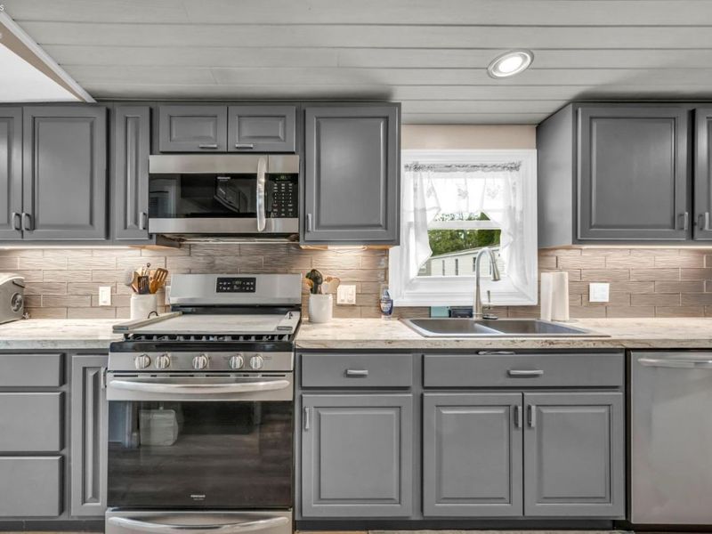 112 W bass Circle, Marblehead, OH 43440 Photo 14