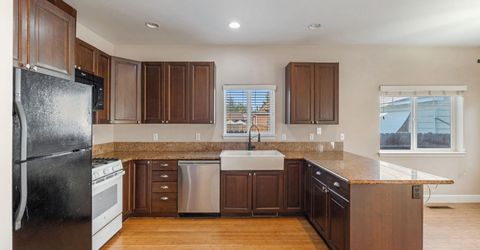 880 Salazar Lane, Reno, NV 89509 Photo