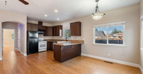 880 Salazar Lane, Reno, NV 89509 Photo