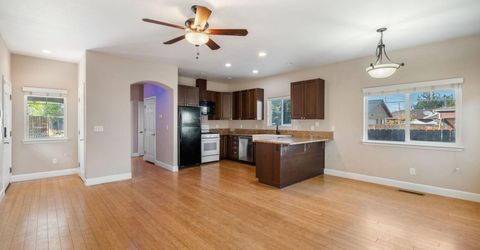 880 Salazar Lane, Reno, NV 89509 Photo