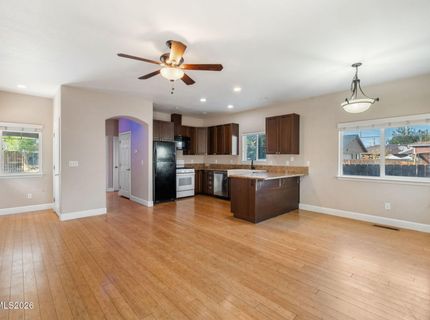 880 Salazar Lane, Reno, NV 89509 Photo