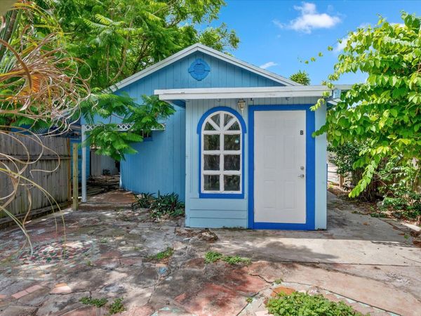 714 W Lakewood Road, Unit B, West Palm Beach, FL 33405